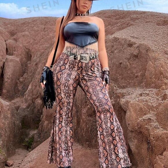EXCELLENT CONDITION SNAKE PRINT FLARE LEGGINGS | STRETCHY | EXTERIOR POCKET - Picture 1 of 7